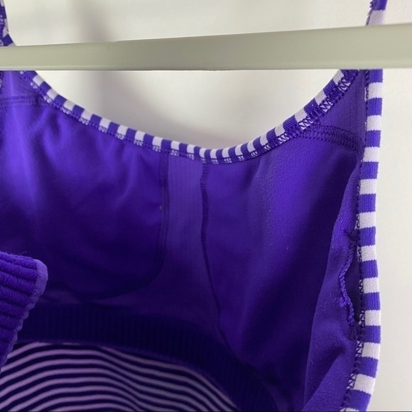 Nike‎ Dri-Fit Slim Fit Purple Striped Built-In Bra Athletic Tank Top Women's Med - Picture 7 of 12